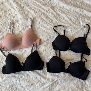 Lot of 4 VS bras all in 34B. 2 with underwire, 2 without.